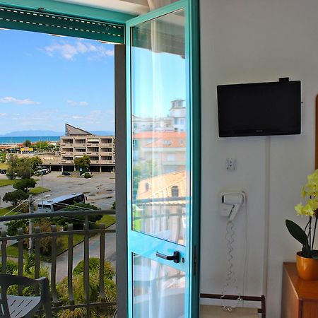 Hotel Puccinelli Lido di Camaiore Kültér fotó