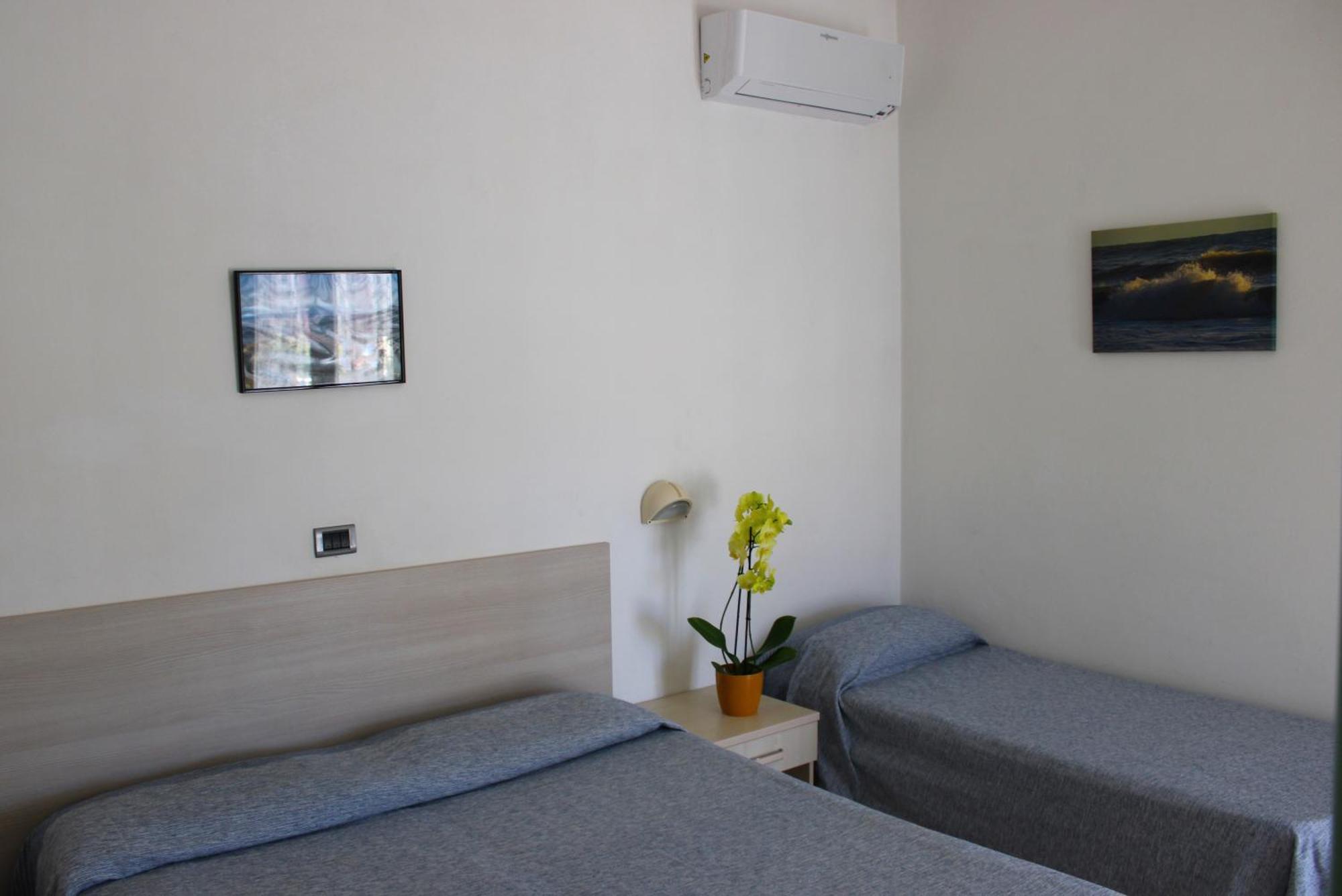 Hotel Puccinelli Lido di Camaiore Szoba fotó