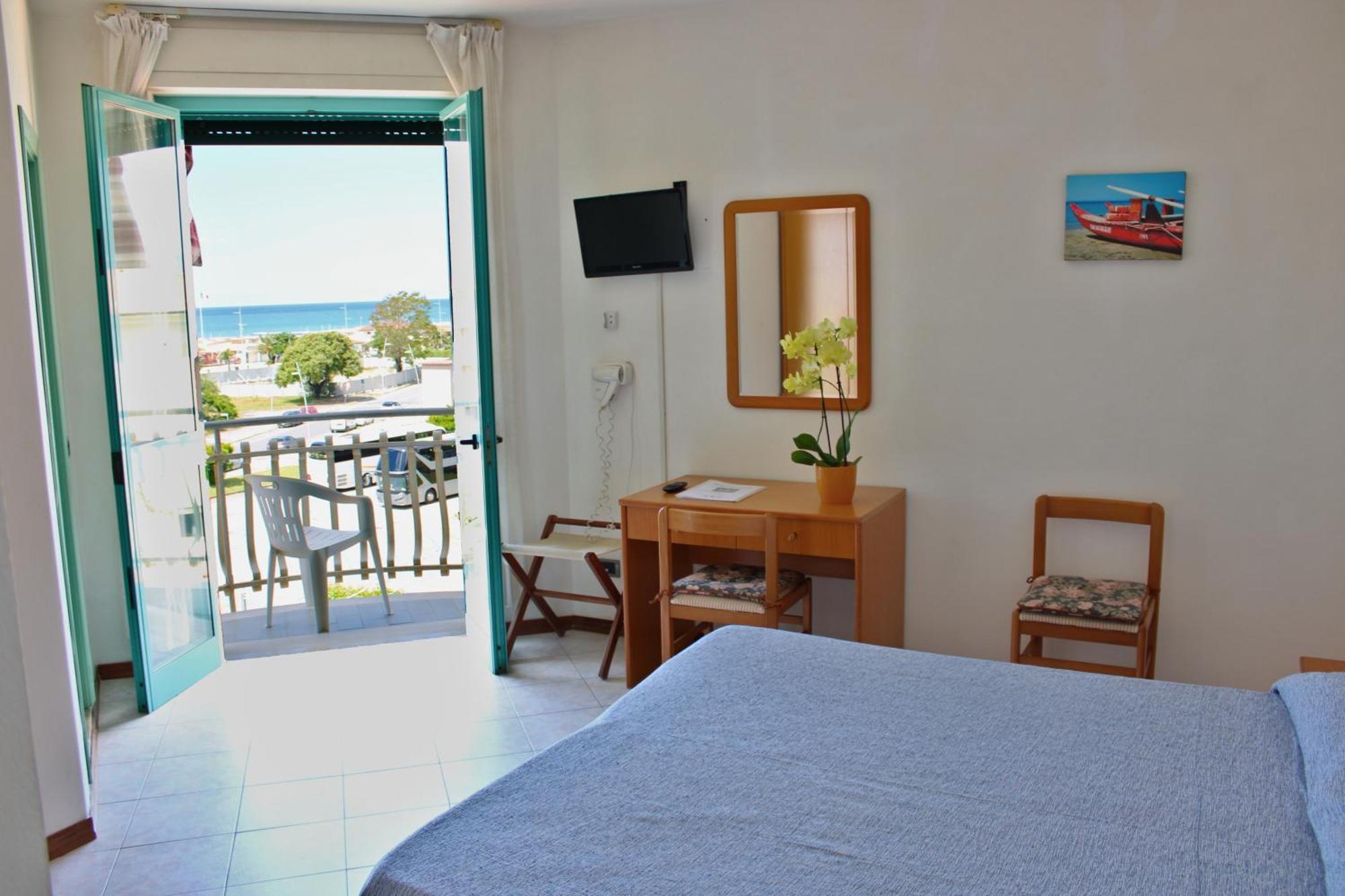 Hotel Puccinelli Lido di Camaiore Kültér fotó